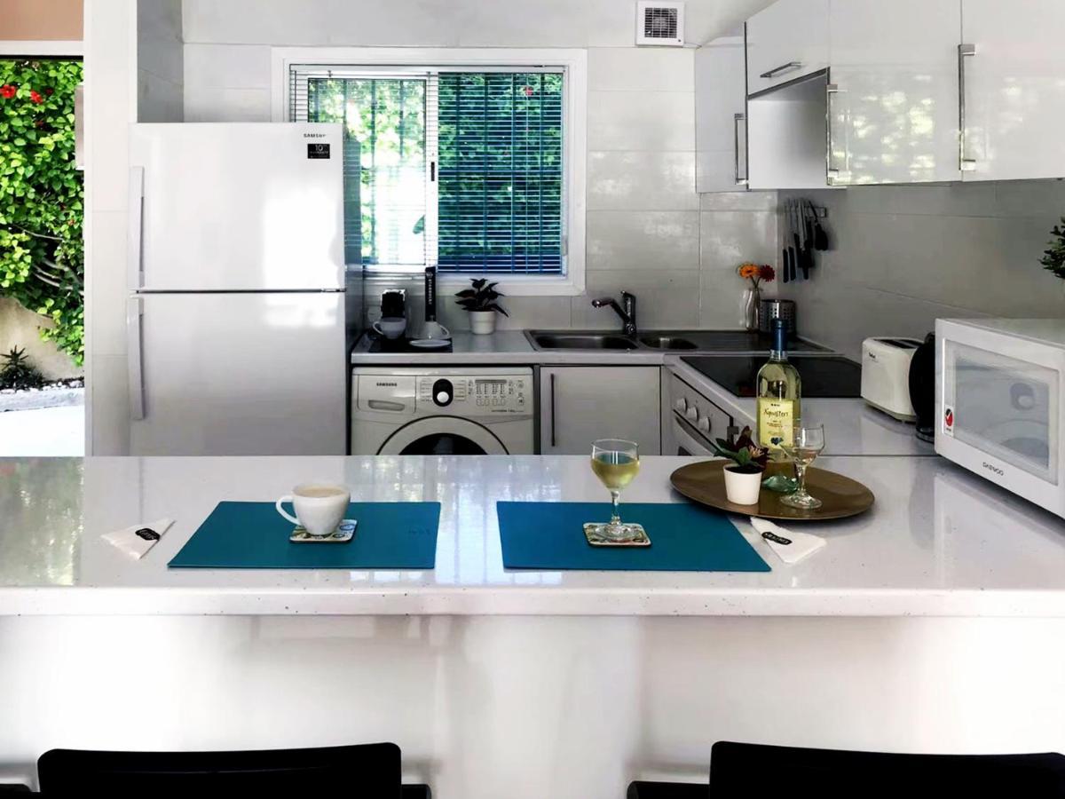 Seaside Maisonette 200M From Sea Pafos Dış mekan fotoğraf